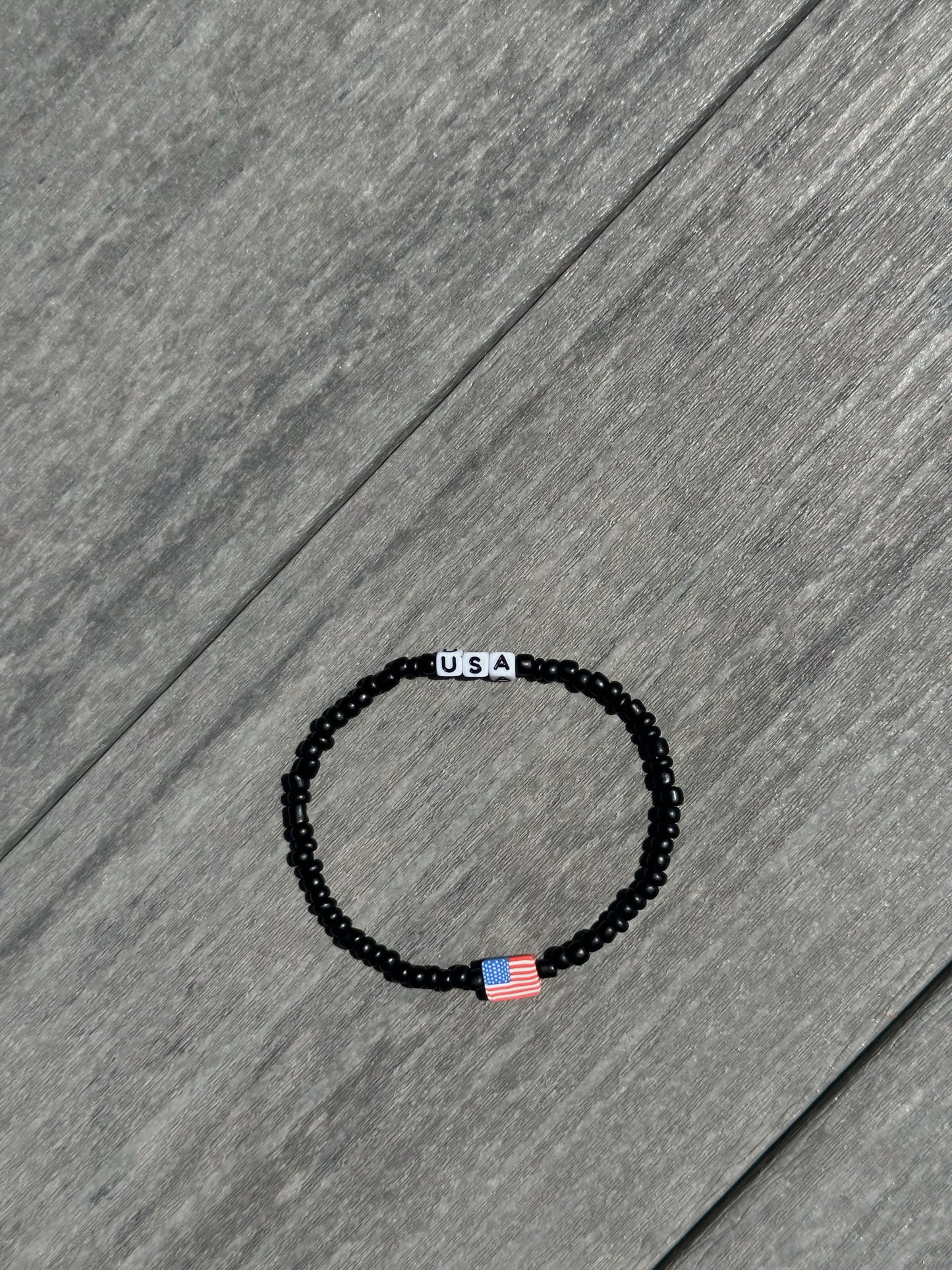USA Mens Beaded Bracelet - 8"